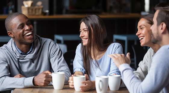 Chatting about loans over coffee